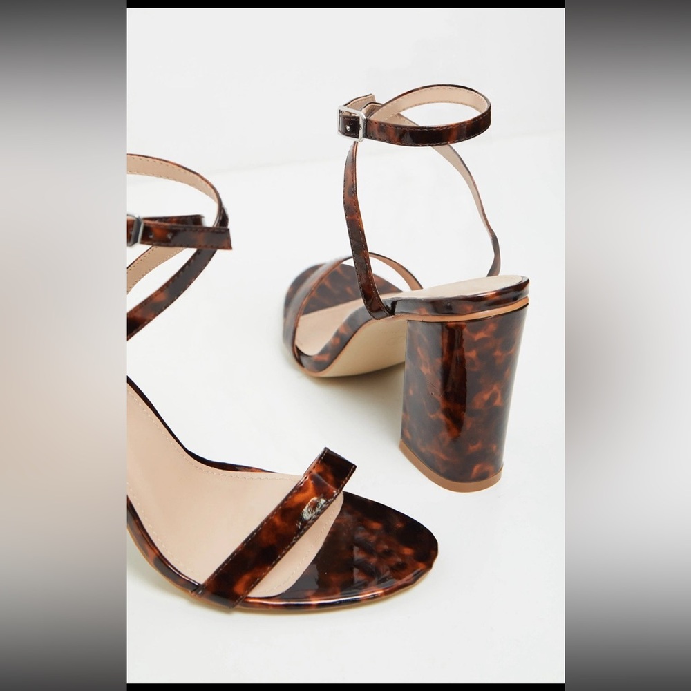 NWOT prettylittlething tortoise block heel plt - Picture 3 of 5